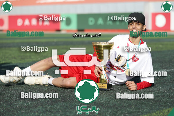 پرسپولیس 2–2 پیکان