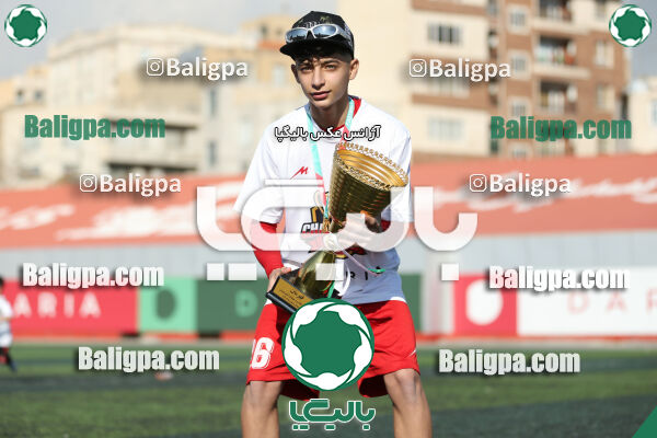 پرسپولیس 2–2 پیکان