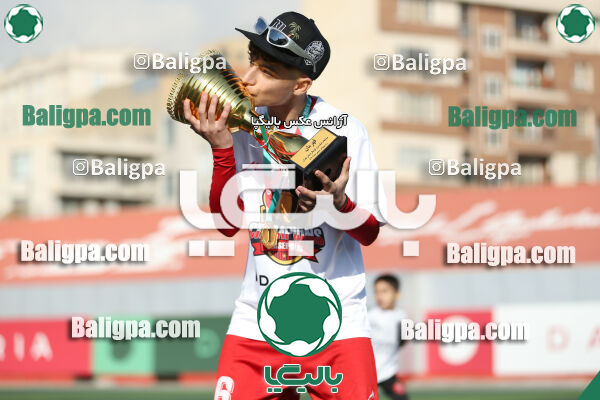 پرسپولیس 2–2 پیکان