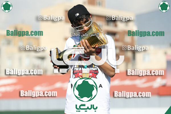 پرسپولیس 2–2 پیکان