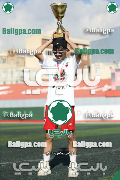 پرسپولیس 2–2 پیکان