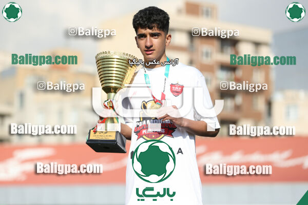 پرسپولیس 2–2 پیکان