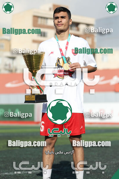 پرسپولیس 2–2 پیکان