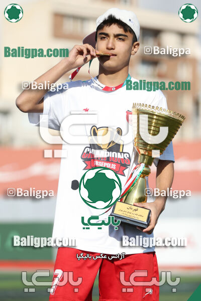 پرسپولیس 2–2 پیکان