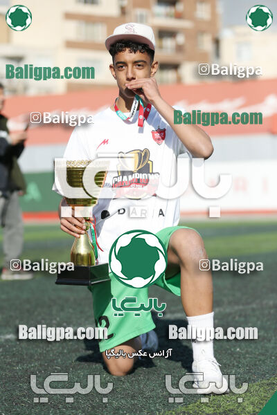پرسپولیس 2–2 پیکان
