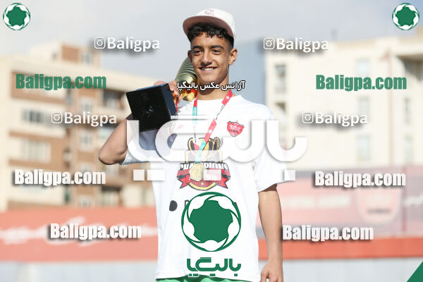 پرسپولیس 2–2 پیکان