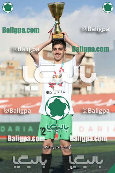 پرسپولیس 2–2 پیکان