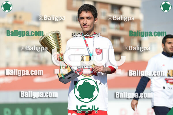 پرسپولیس 2–2 پیکان