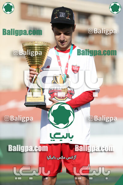 پرسپولیس 2–2 پیکان