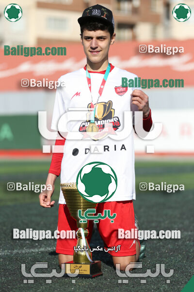 پرسپولیس 2–2 پیکان