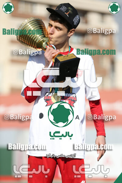پرسپولیس 2–2 پیکان