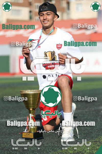 پرسپولیس 2–2 پیکان