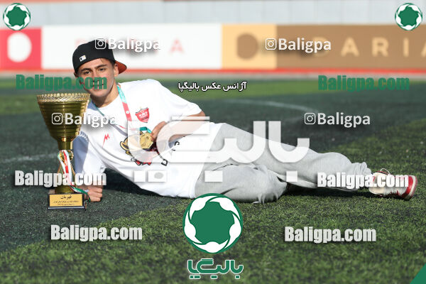 پرسپولیس 2–2 پیکان
