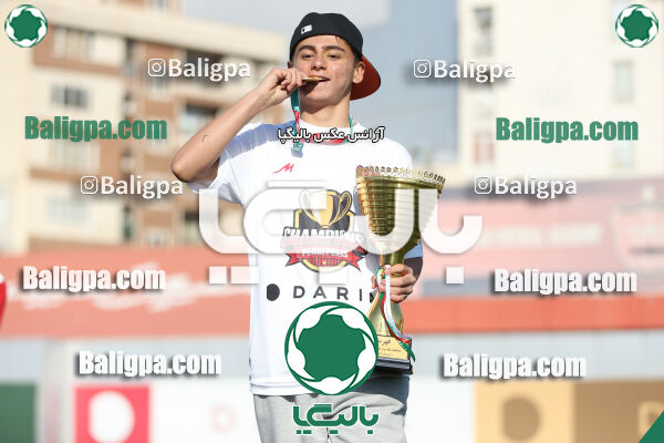 پرسپولیس 2–2 پیکان