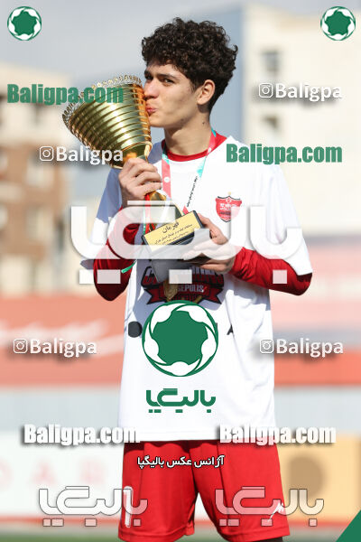 پرسپولیس 2–2 پیکان