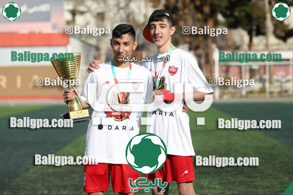 پرسپولیس 2–2 پیکان