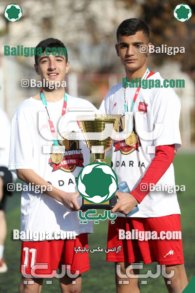 پرسپولیس 2–2 پیکان