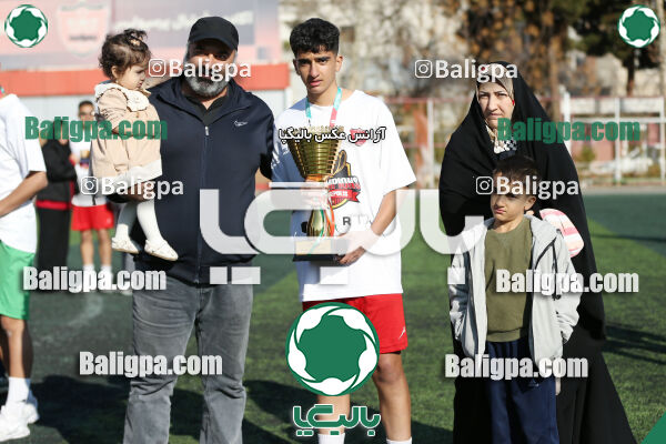 پرسپولیس 2–2 پیکان