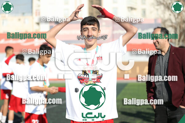 پرسپولیس 2–2 پیکان