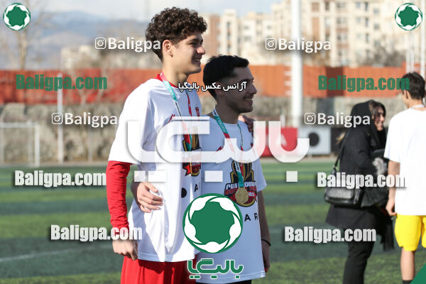 پرسپولیس 2–2 پیکان