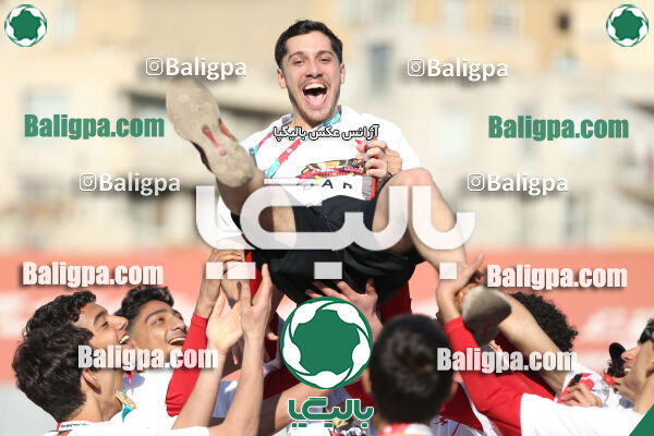 پرسپولیس 2–2 پیکان