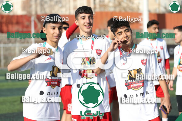 پرسپولیس 2–2 پیکان