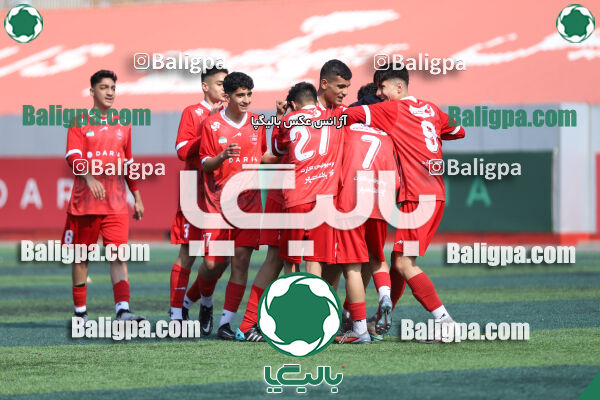 پرسپولیس 2–2 پیکان