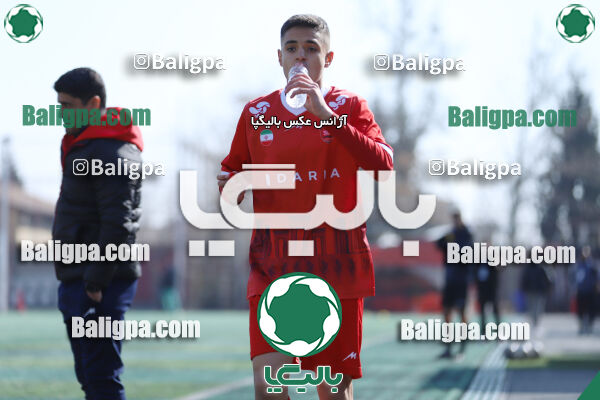 پرسپولیس 2–2 پیکان