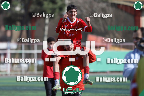 پرسپولیس 2–2 پیکان