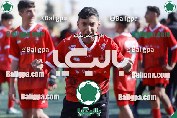 پرسپولیس 2–2 پیکان