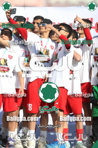 پرسپولیس 2–2 پیکان