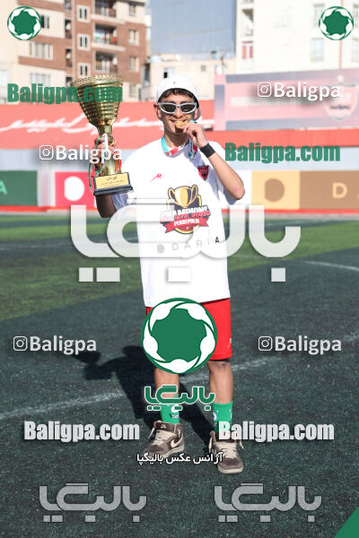 پرسپولیس 2–2 پیکان