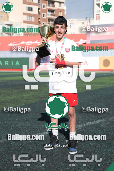 پرسپولیس 2–2 پیکان