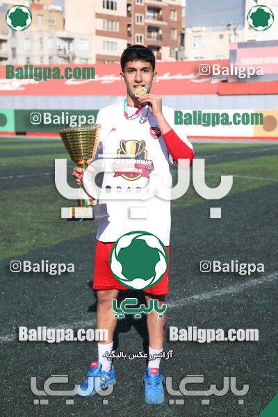 پرسپولیس 2–2 پیکان