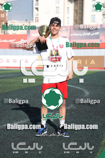 پرسپولیس 2–2 پیکان