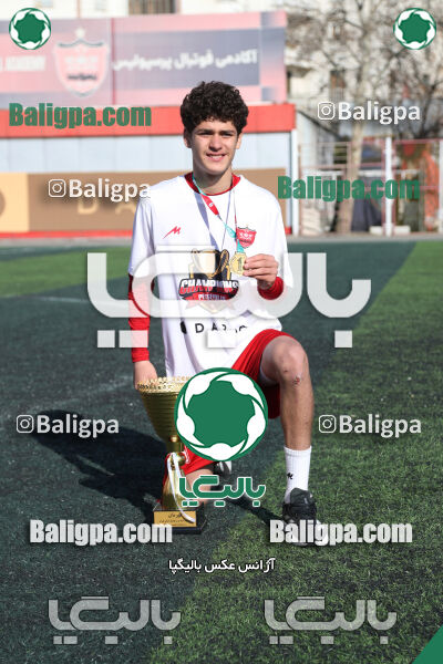 پرسپولیس 2–2 پیکان