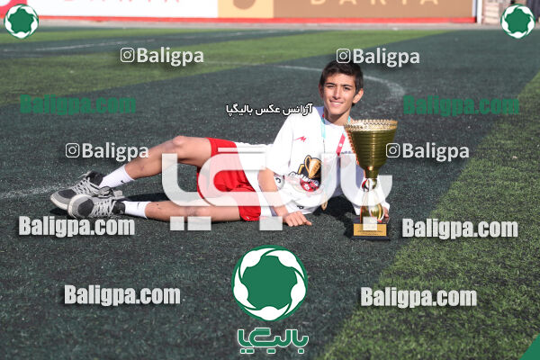 پرسپولیس 2–2 پیکان