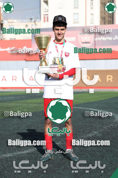 پرسپولیس 2–2 پیکان