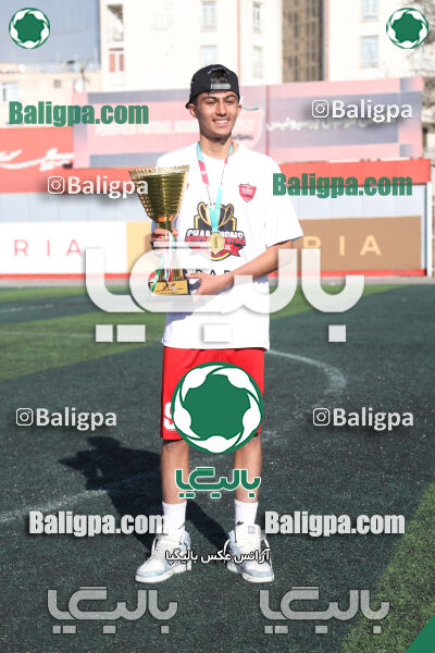 پرسپولیس 2–2 پیکان