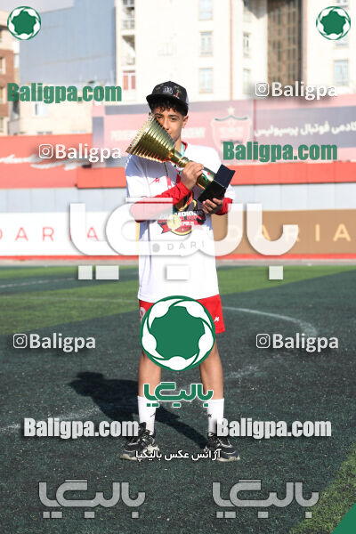 پرسپولیس 2–2 پیکان