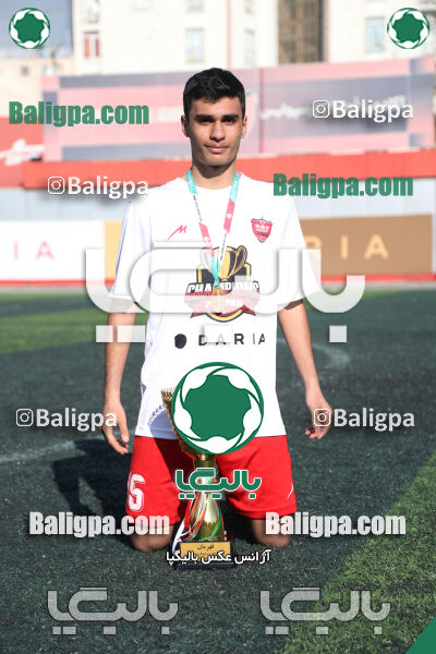 پرسپولیس 2–2 پیکان