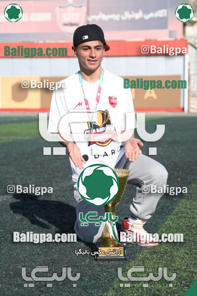 پرسپولیس 2–2 پیکان