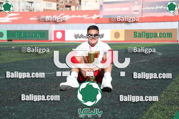 پرسپولیس 2–2 پیکان