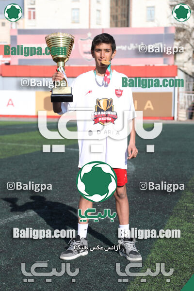 پرسپولیس 2–2 پیکان