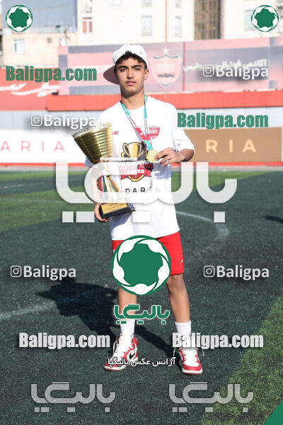 پرسپولیس 2–2 پیکان