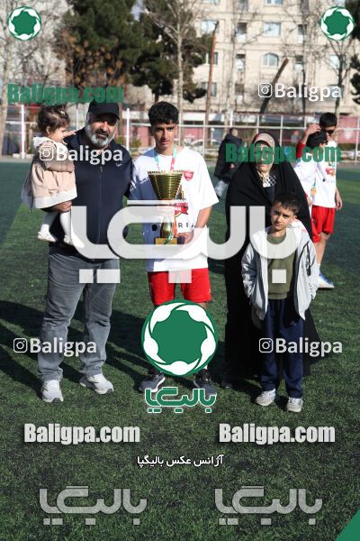 پرسپولیس 2–2 پیکان
