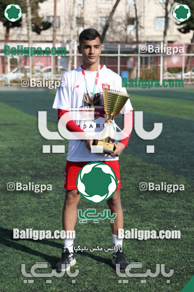 پرسپولیس 2–2 پیکان