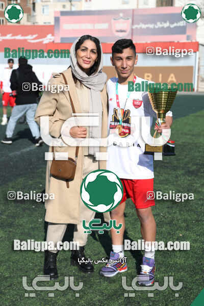 پرسپولیس 2–2 پیکان