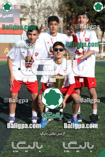 پرسپولیس 2–2 پیکان