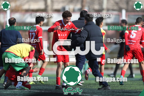 پرسپولیس 2–2 پیکان